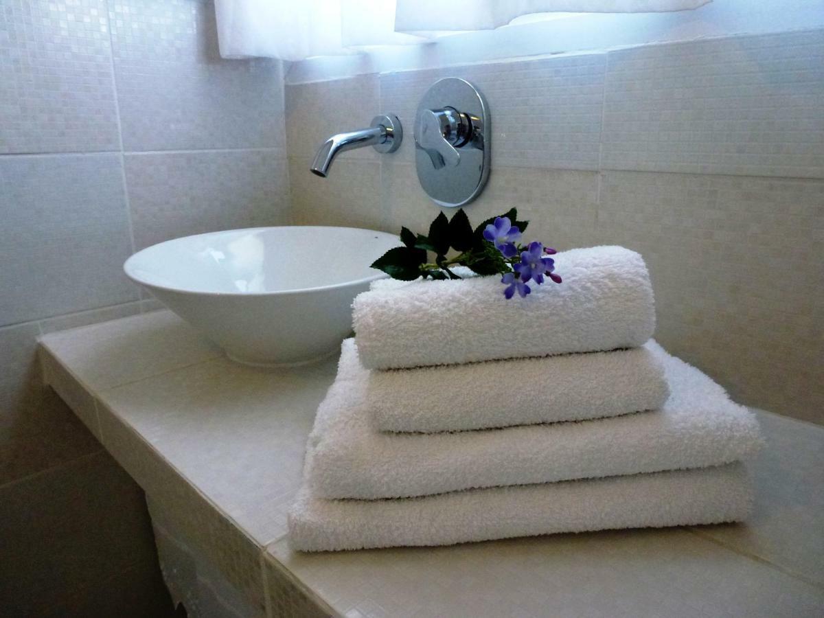 Bougainvillea Suites Kamári Extérieur photo