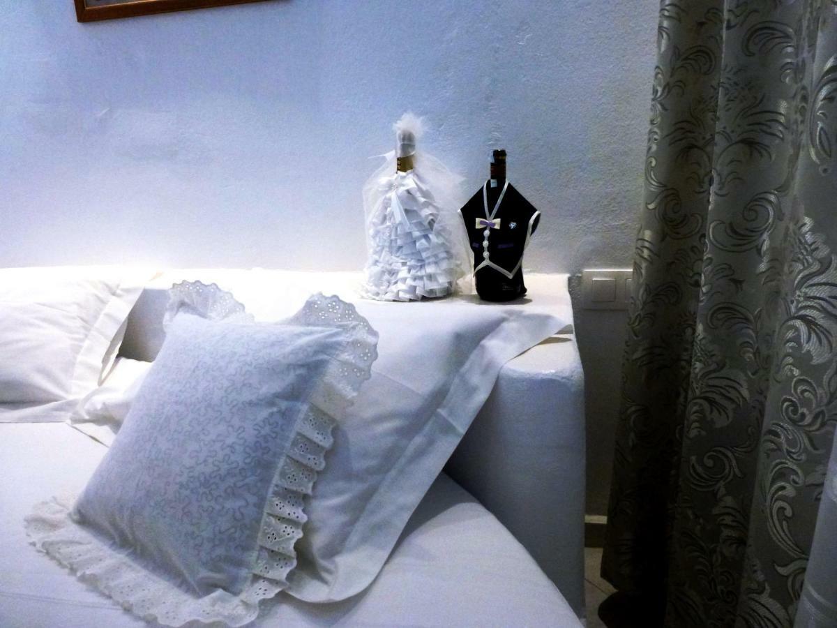Bougainvillea Suites Kamári Extérieur photo