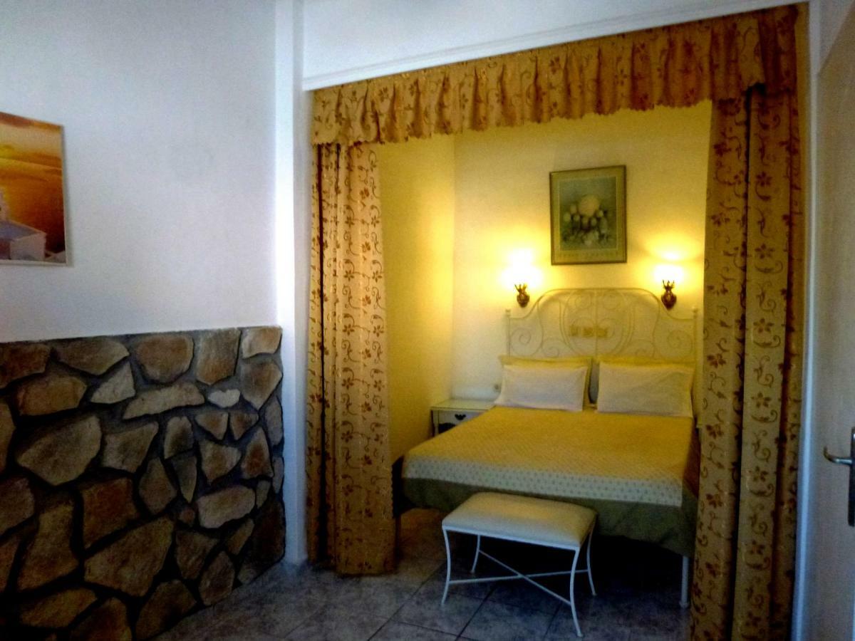 Bougainvillea Suites Kamári Extérieur photo